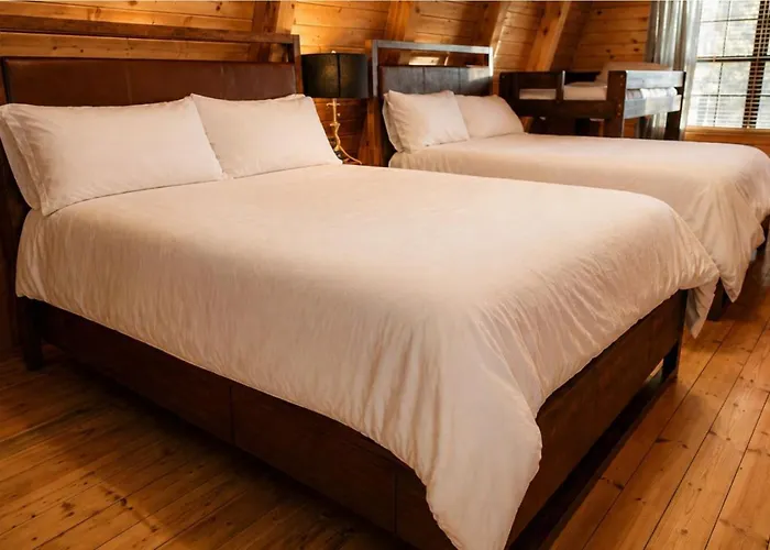 Sunset-view A-frame Sleeps 12 Dog Friendly *